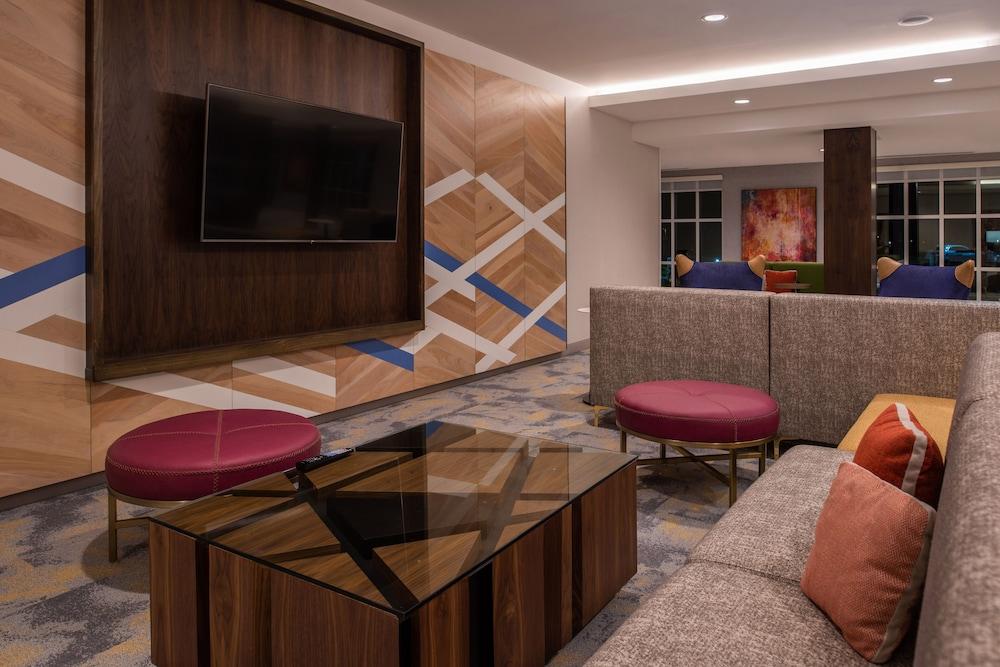 Hilton Garden Inn Kansas City Airport Mo Dış mekan fotoğraf