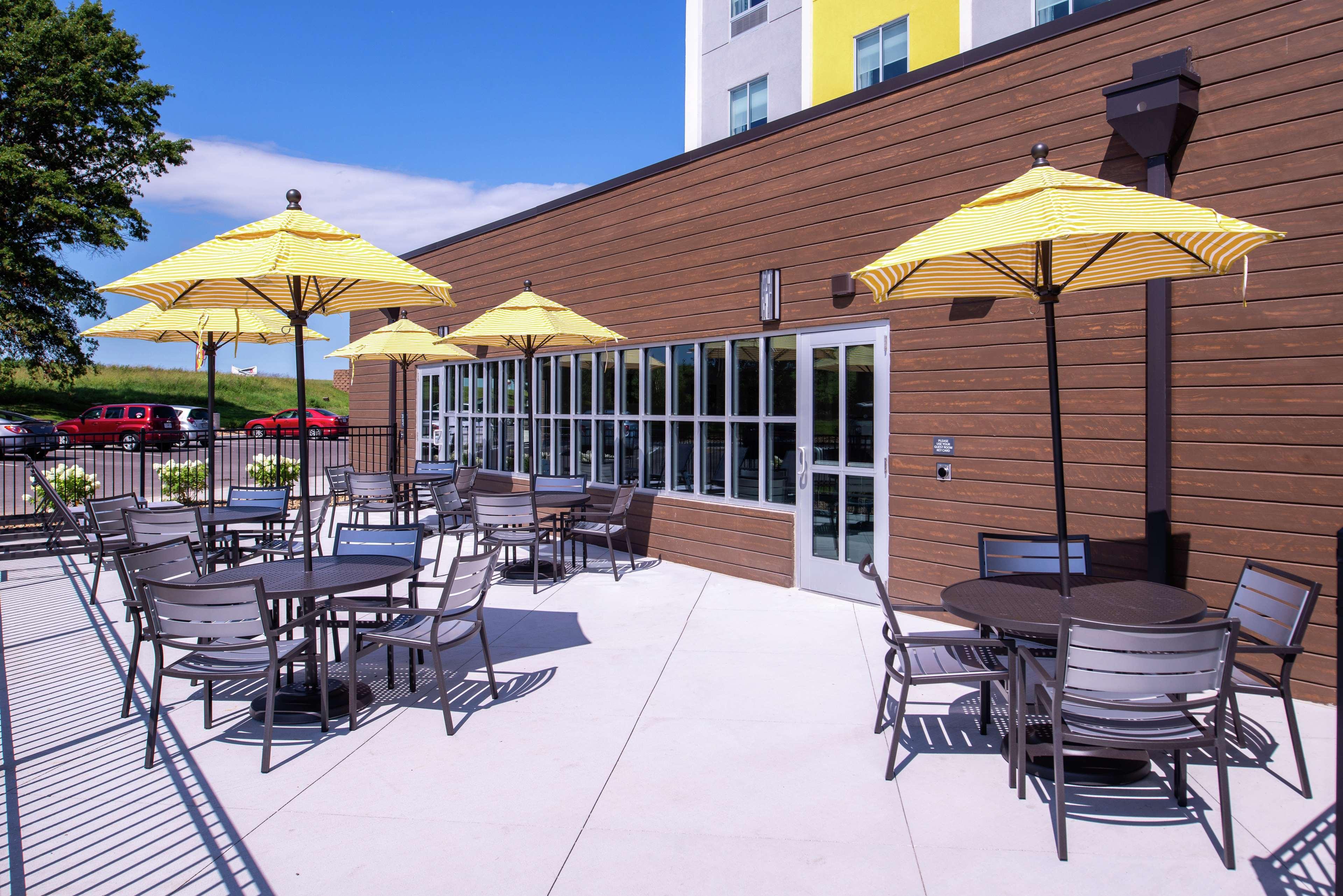 Hilton Garden Inn Kansas City Airport Mo Dış mekan fotoğraf