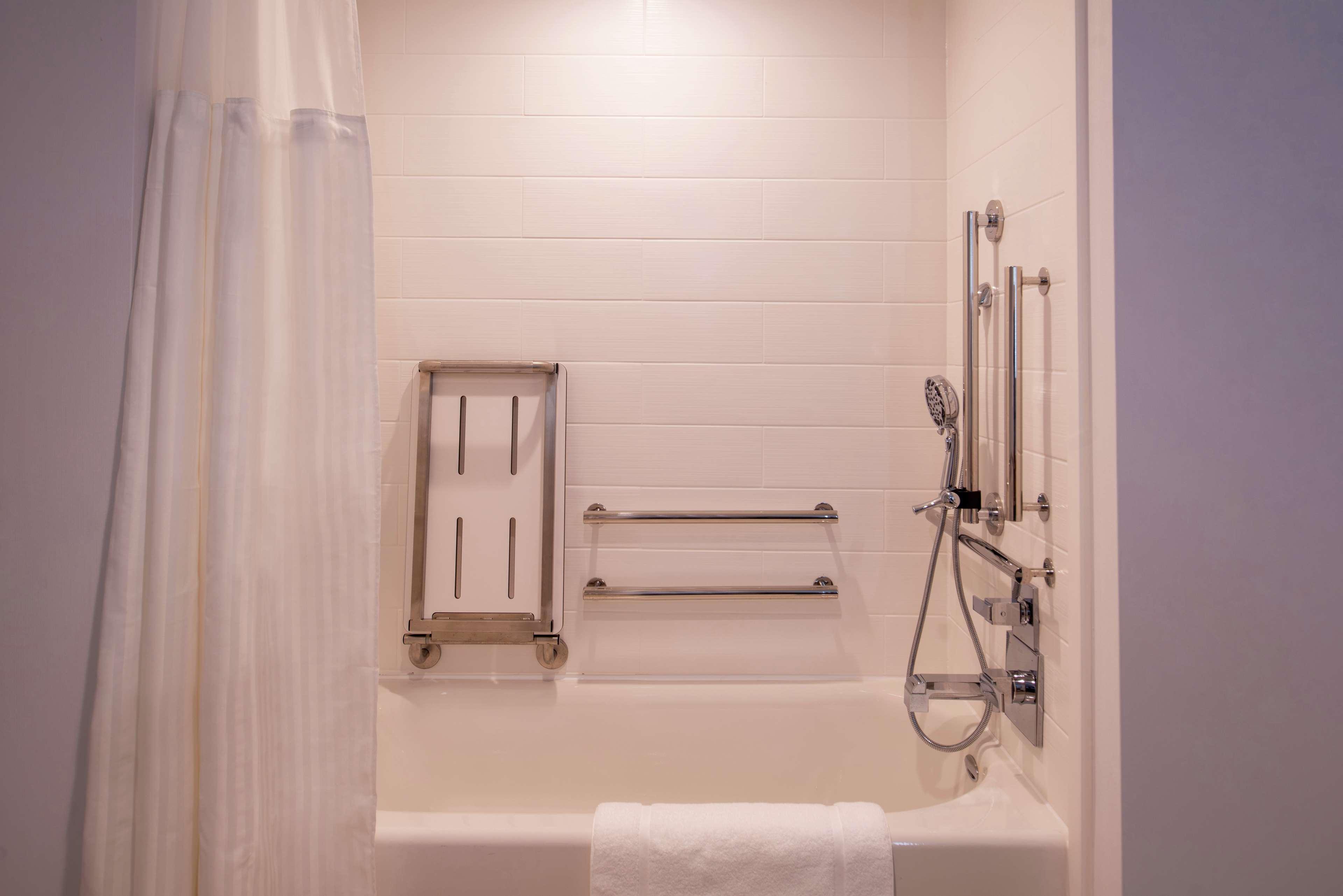 Hilton Garden Inn Kansas City Airport Mo Dış mekan fotoğraf