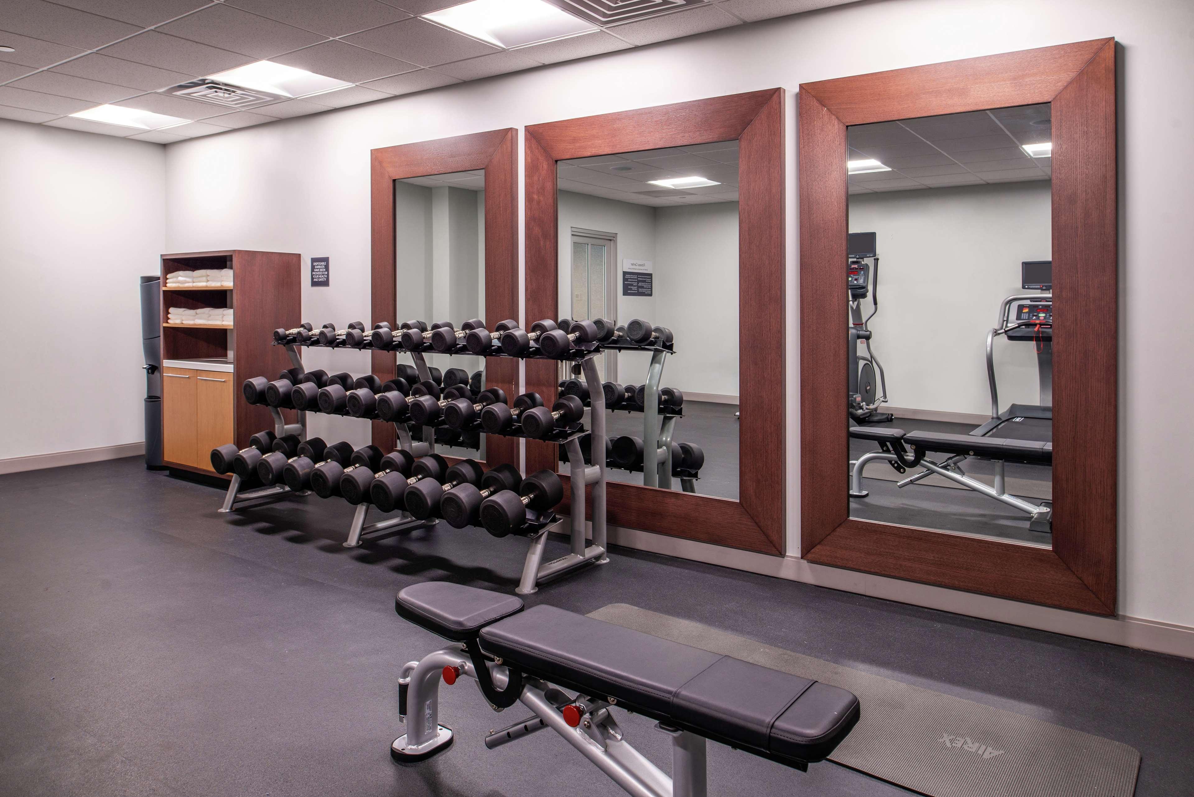Hilton Garden Inn Kansas City Airport Mo Dış mekan fotoğraf