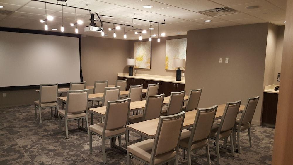 Hilton Garden Inn Kansas City Airport Mo Dış mekan fotoğraf