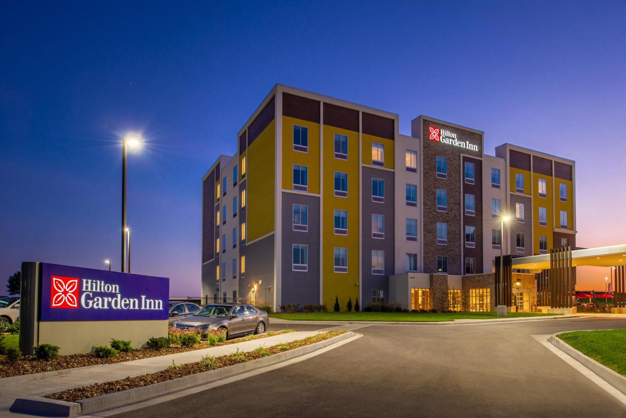 Hilton Garden Inn Kansas City Airport Mo Dış mekan fotoğraf