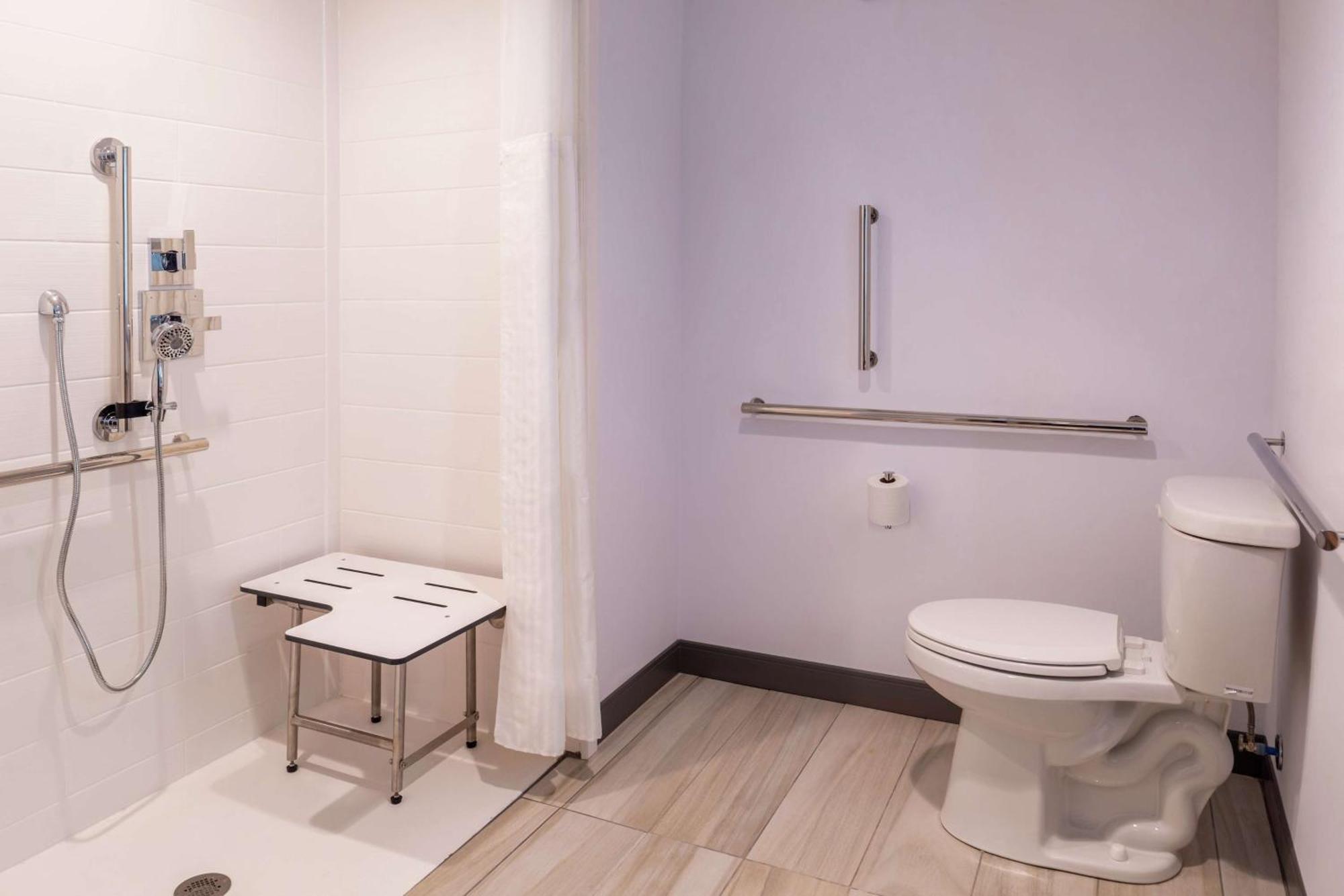 Hilton Garden Inn Kansas City Airport Mo Dış mekan fotoğraf