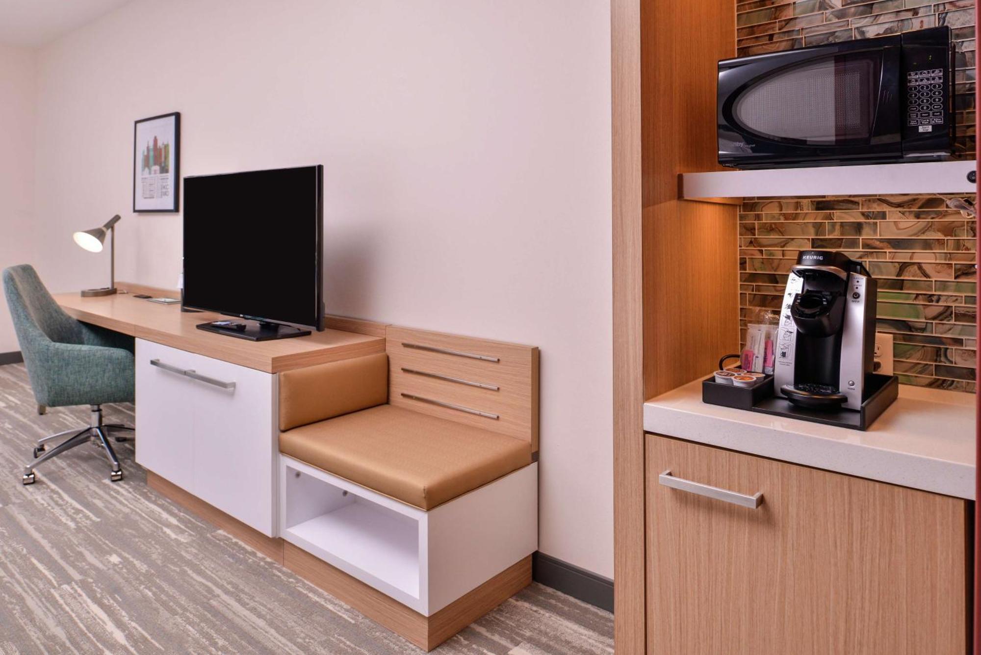 Hilton Garden Inn Kansas City Airport Mo Dış mekan fotoğraf